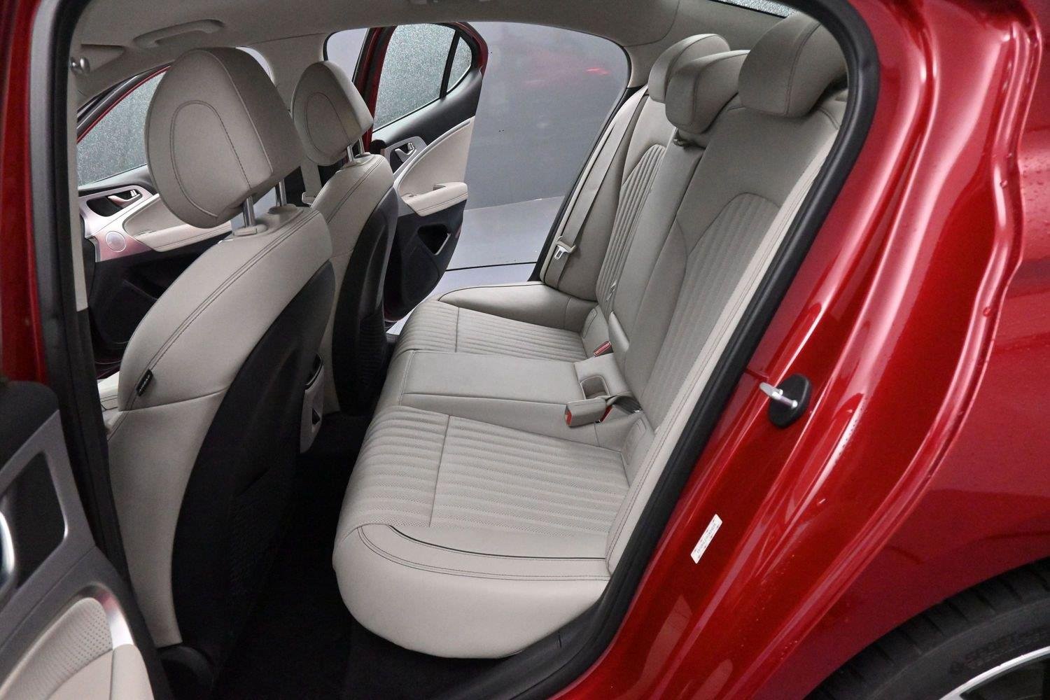 Used 2019 Havana Red Genesis 3.3T Advanced image 30