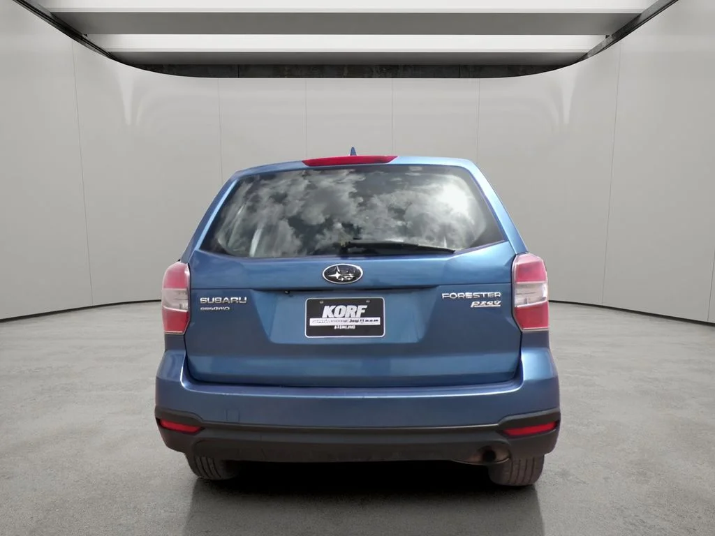 Used 2016 Quartz Blue Pearl Subaru 2.5i image 4