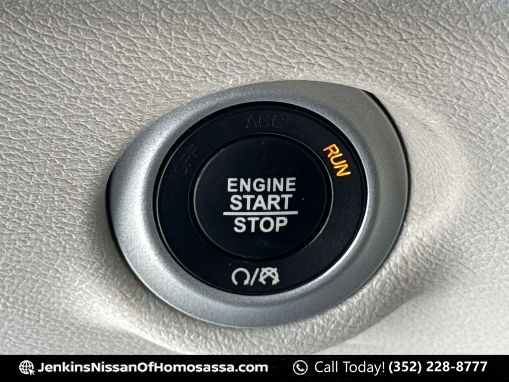 Used 2023 White Chrysler LX image 42