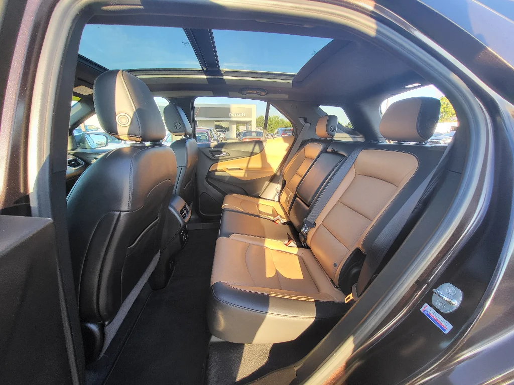 Used 2020 Chocolate Metallic Chevrolet Premier image 23