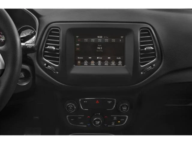 Used 2020 Silver Jeep Latitude image 13