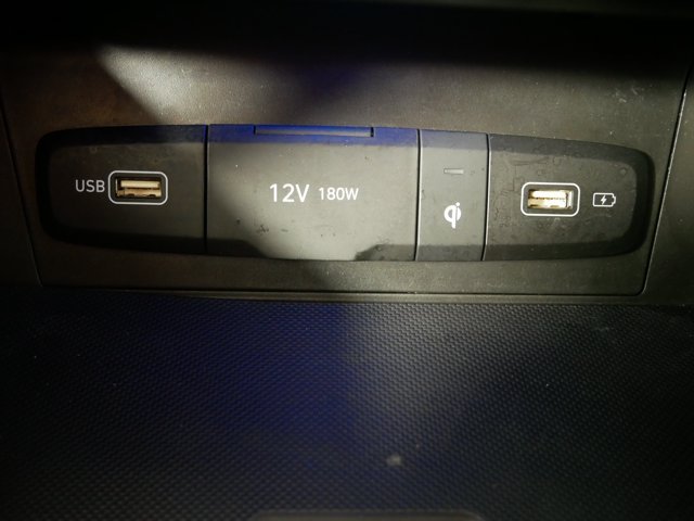 Used 2022 Shimmering Silver Hyundai SEL Convenience image 29