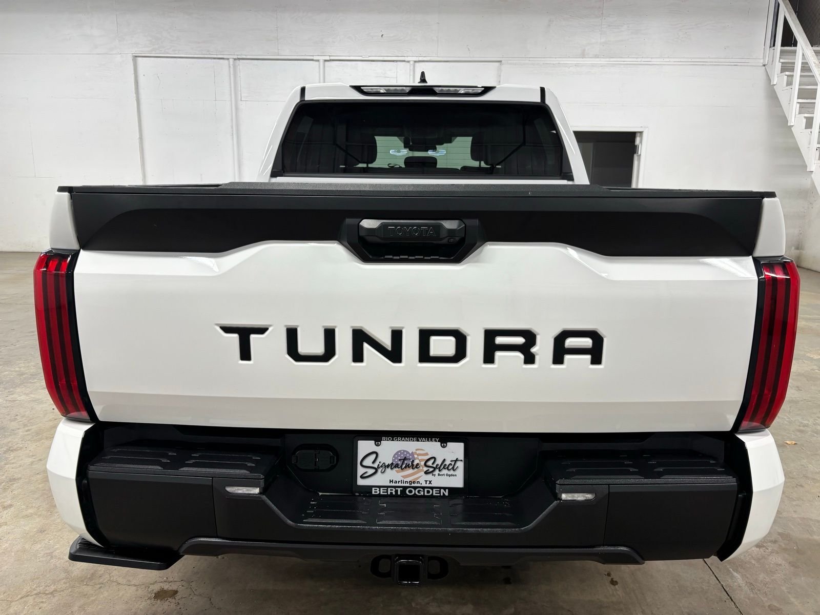 Used 2024 White Toyota SR5 image 5