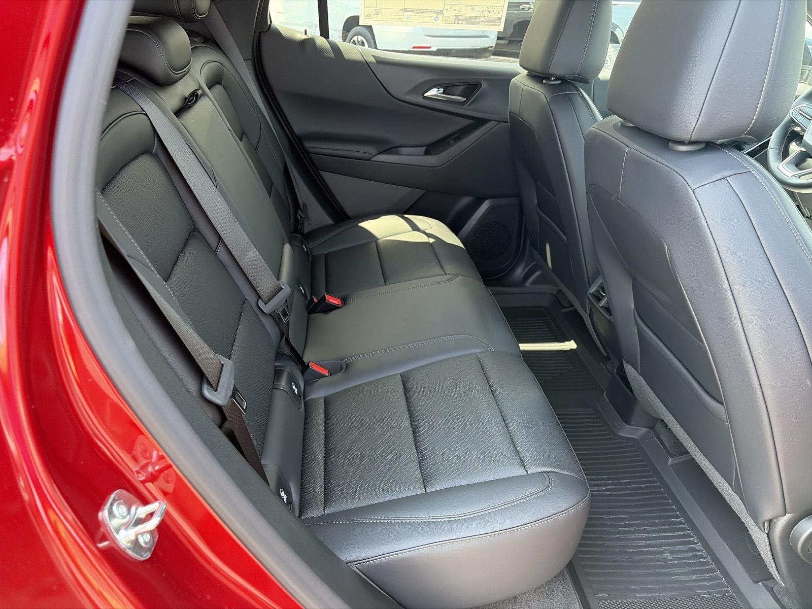 2027 Chevrolet Equinox LT - Photo 13