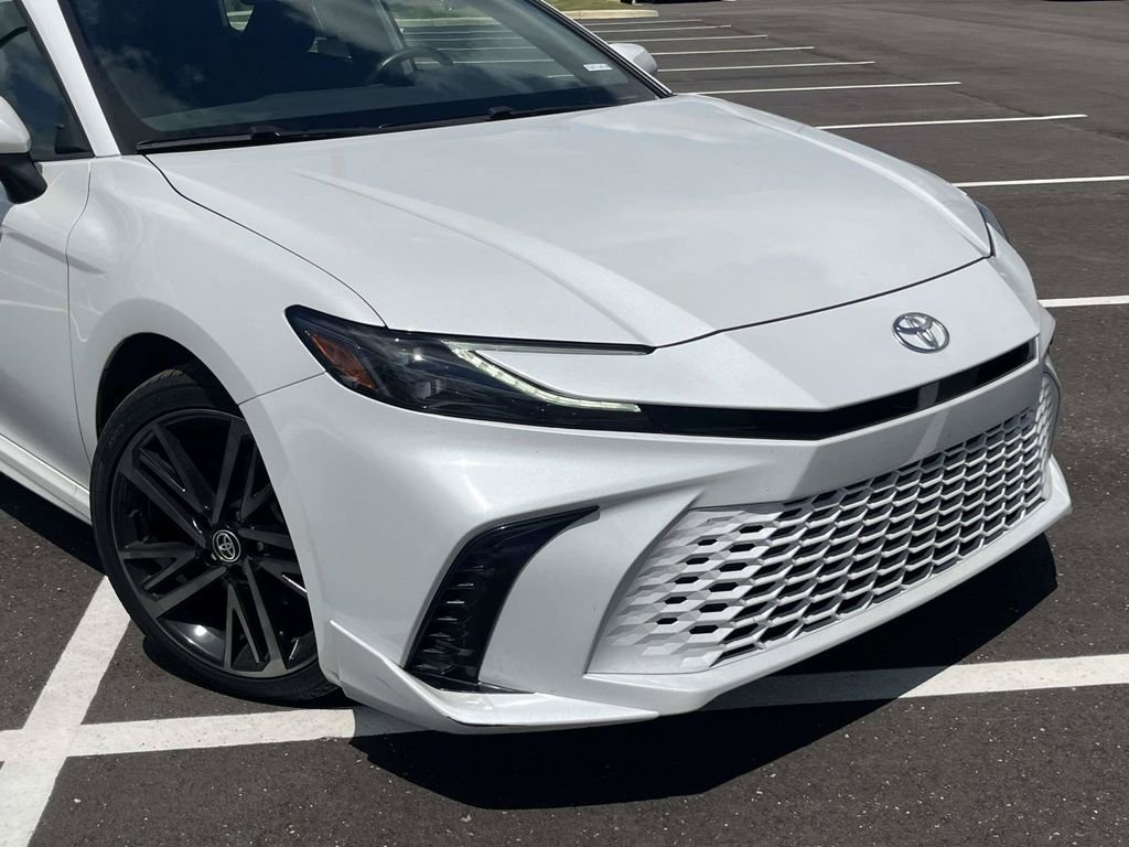 2025 Toyota Camry XSE - Photo 9