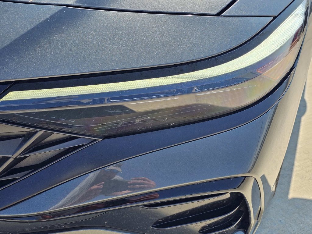 Used 2025 Gray Hyundai Limited image 5