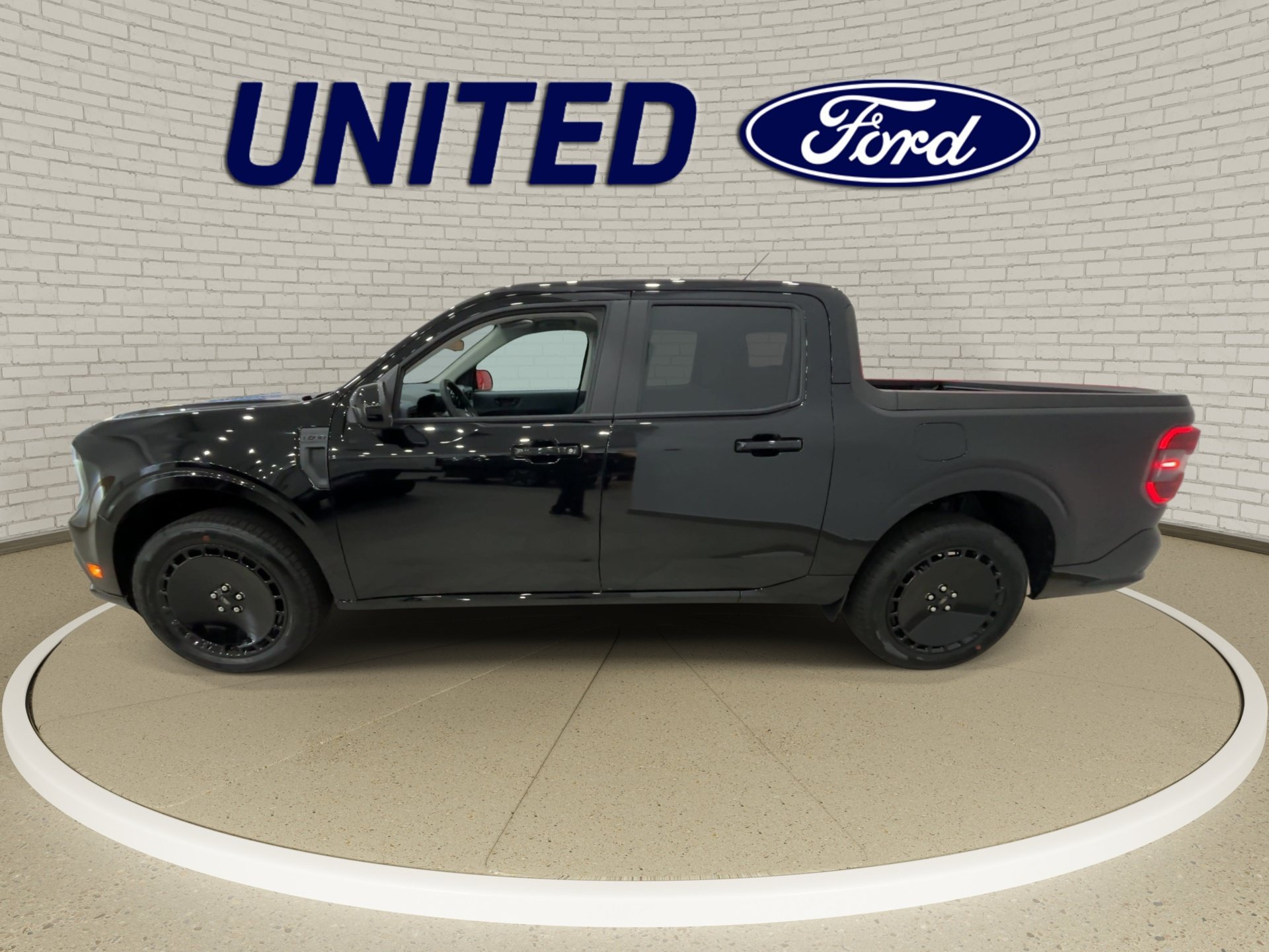 New 2026 Shadow Black Ford Lobo™ image 9