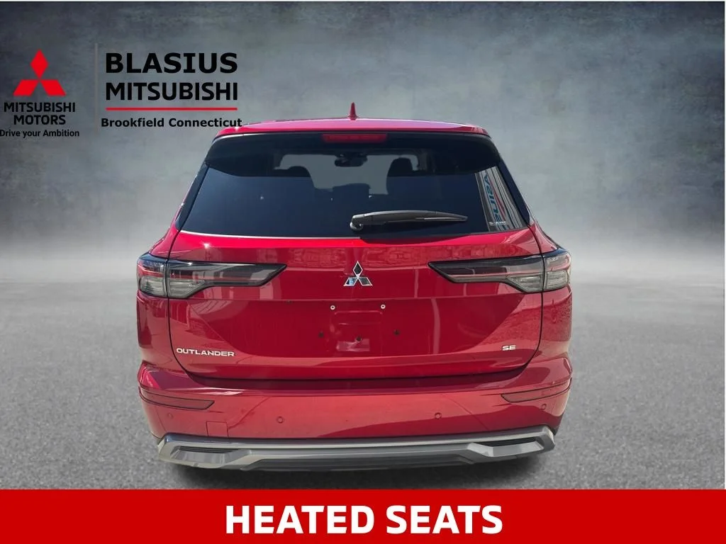New 2026 Red Mitsubishi SE image 7