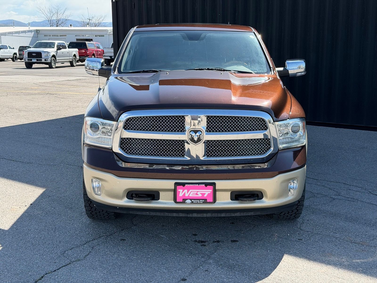 View vehicle photo 3