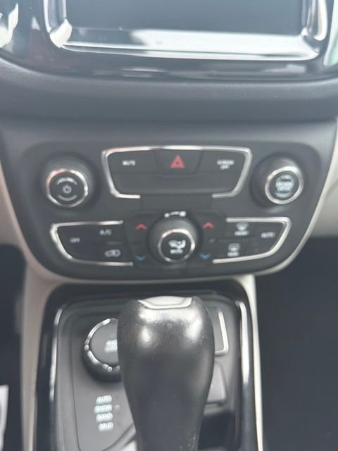 Used 2020 White Jeep Limited image 22