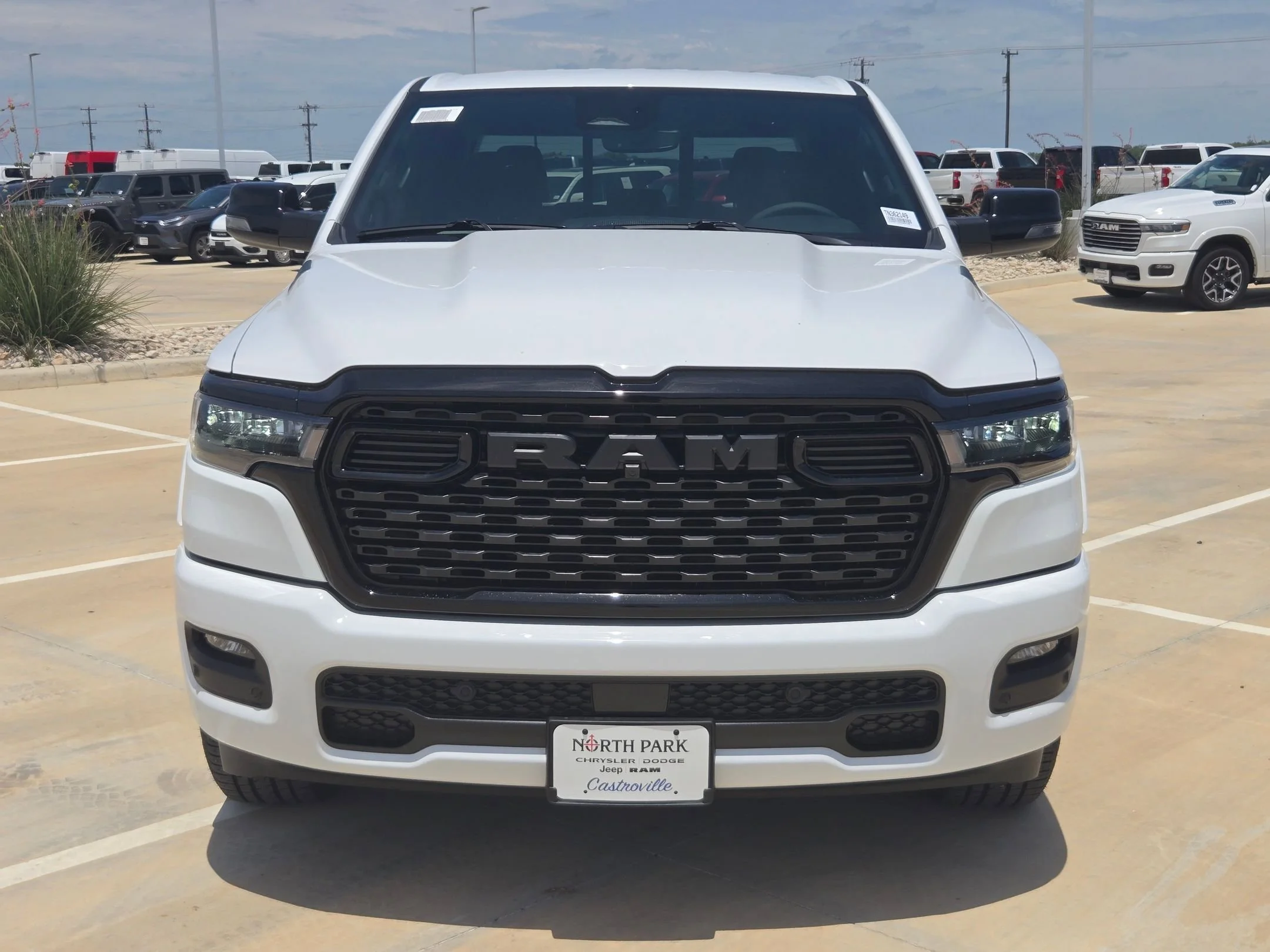 New 2026 Bright White Clear-Coat Exterior Paint RAM Big Horn/Lone Star image 8