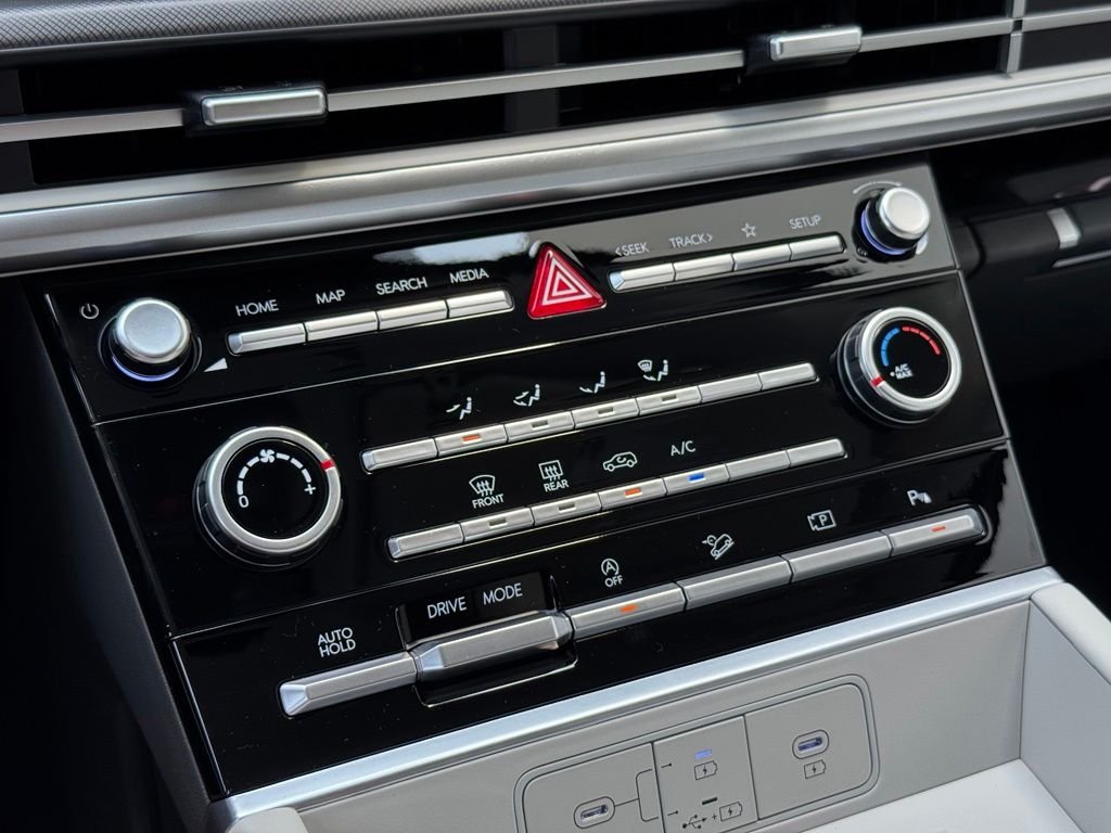 2026 Hyundai Santa Fe SE - Photo 28