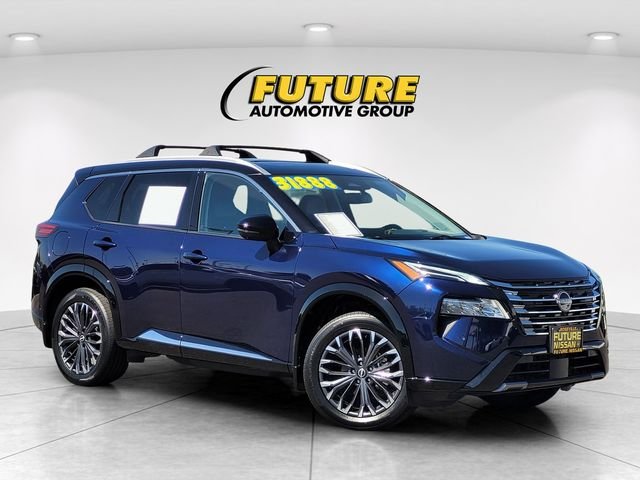 Used 2025 Blue Nissan Platinum image 1