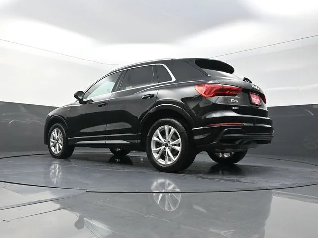 Used 2025  Audi Premium image 35