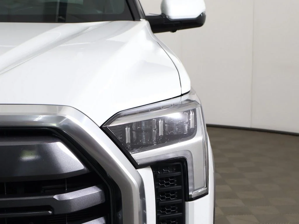 Used 2025 Pearl Toyota Limited image 15