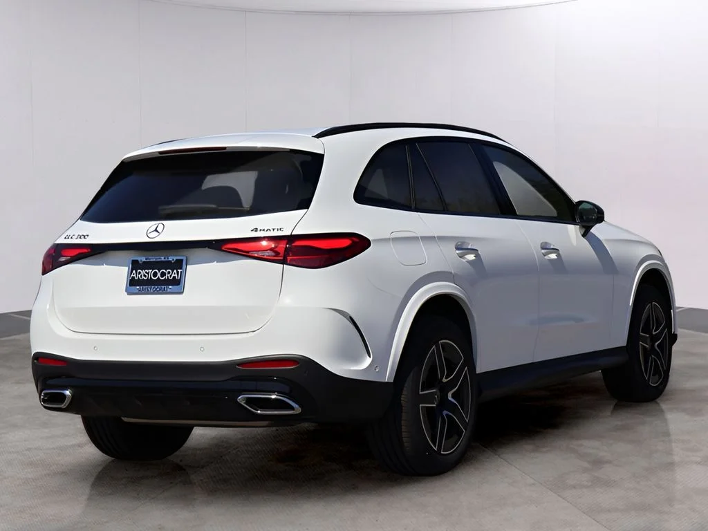 New 2026 Polar White Mercedes-Benz GLC 300 image 7