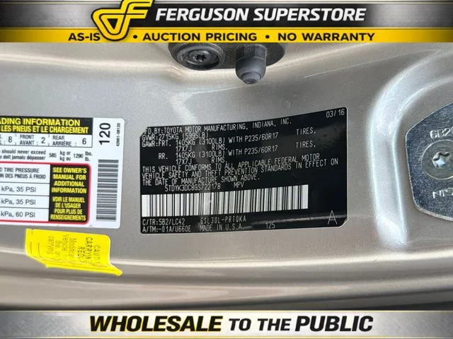 Used 2016  Toyota XLE image 30