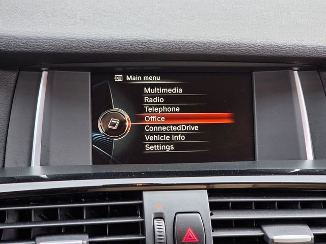 Used 2017 White BMW sDrive28i image 21