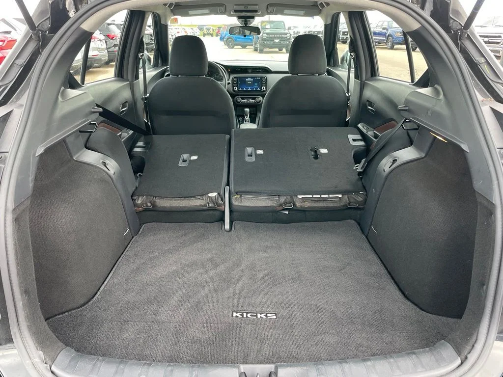 Used 2024 Super Black Nissan SR image 26