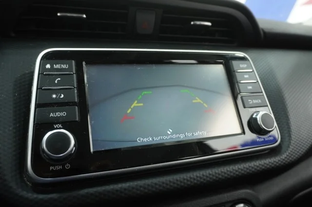 Used 2025  Nissan S image 21