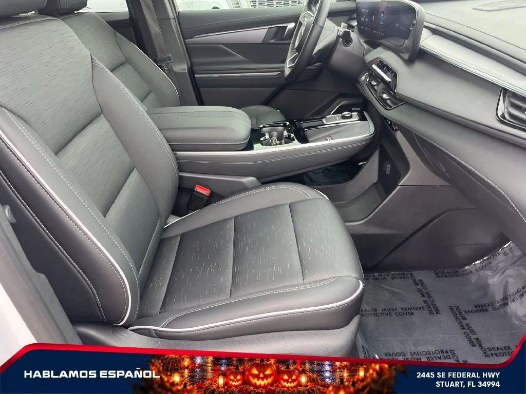 Used 2025 White Frost Tricoat Buick Sport Touring image 20