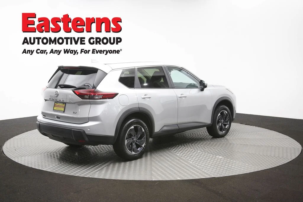 Used 2024 Silver Nissan SV image 40