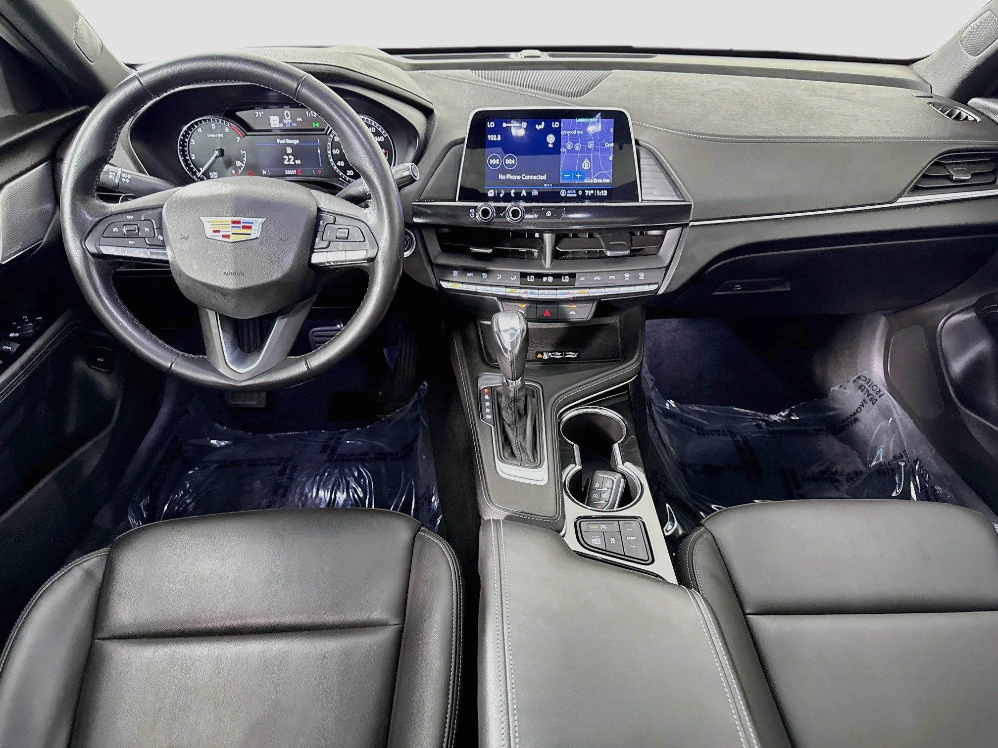 Used 2022 SUMMIT WHITE Cadillac Luxury image 26