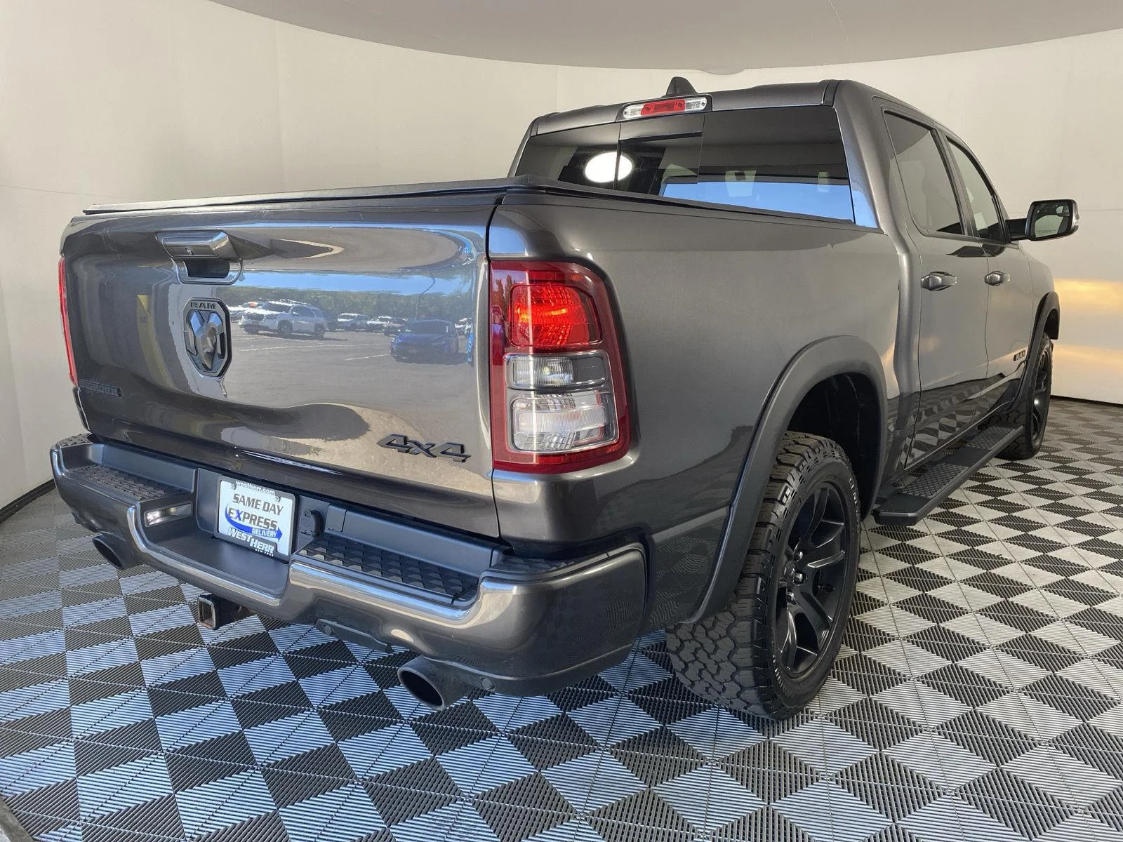 Used 2020 Granite Crystal Metallic Clearcoat Ram Big Horn image 6