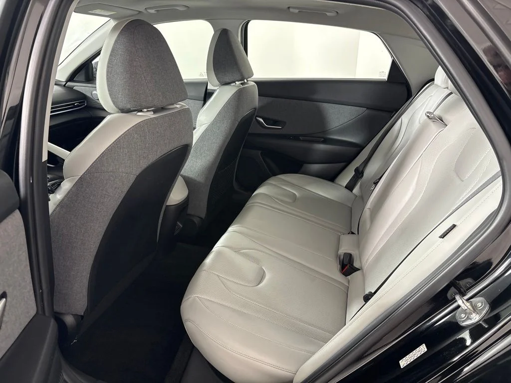 Used 2024 Black Hyundai Limited image 21