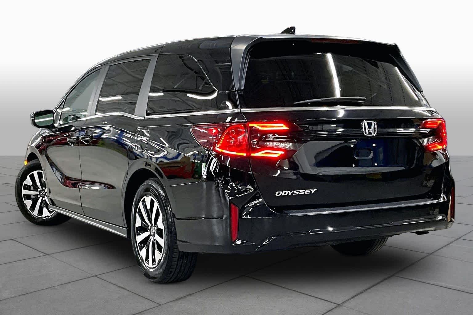 Used 2025 GRAY Honda EX-L image 12