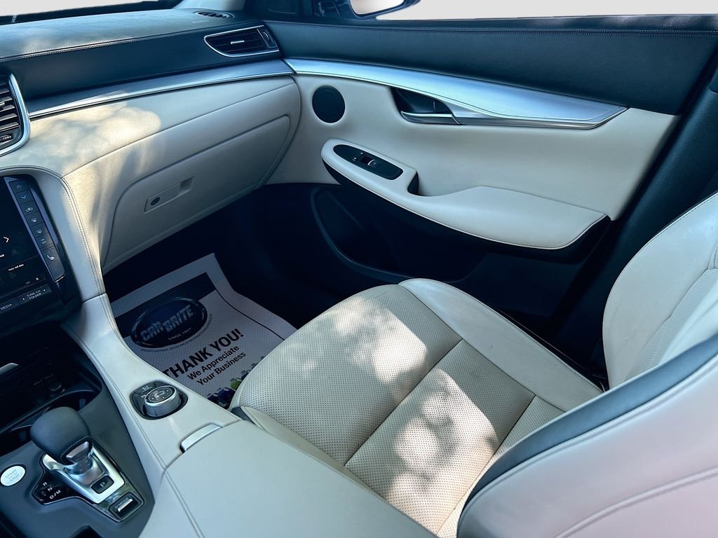 Used 2021 Lunar White INFINITI ESSENTIAL image 25