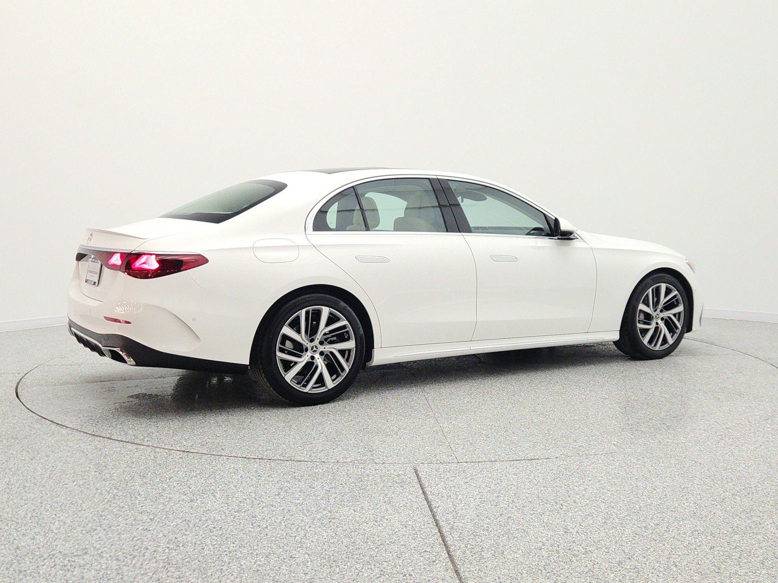 Certified Used 2026 Polar White Mercedes-Benz E 350 RWD Sedan image 5