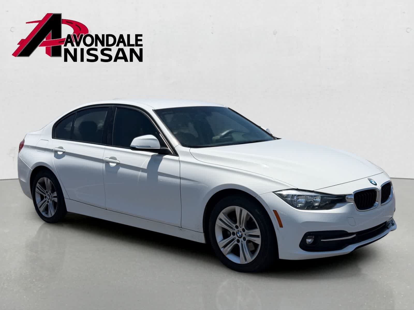 Imagen 4: BMW 328i blanco de 2016 de segunda mano