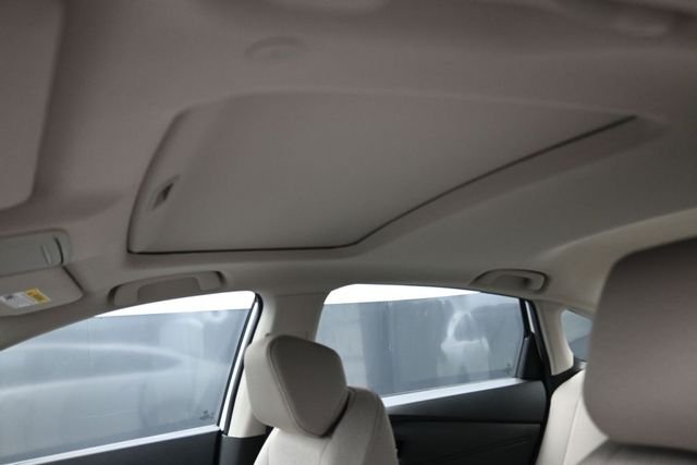 New 2026 Platinum White Pearl Honda SE image 23