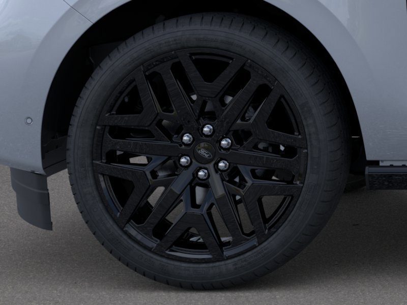 New 2026 Glacier Gray Metallic Tri-Coat Ford Platinum image 19