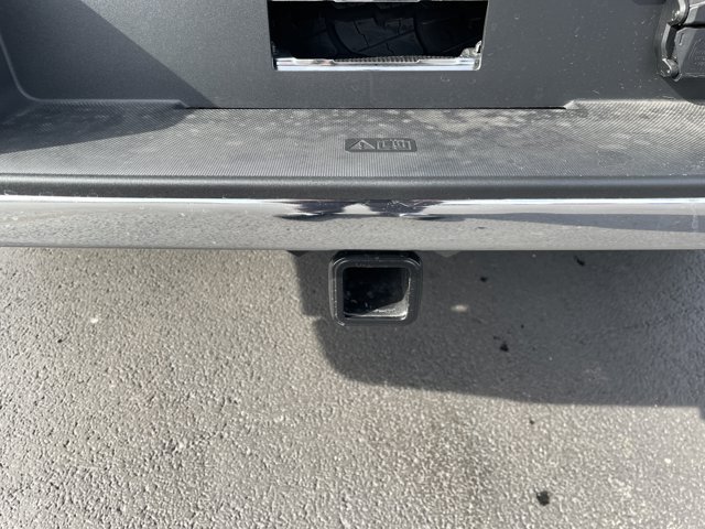 New 2026 Agate Black Metallic Ford XLT image 7