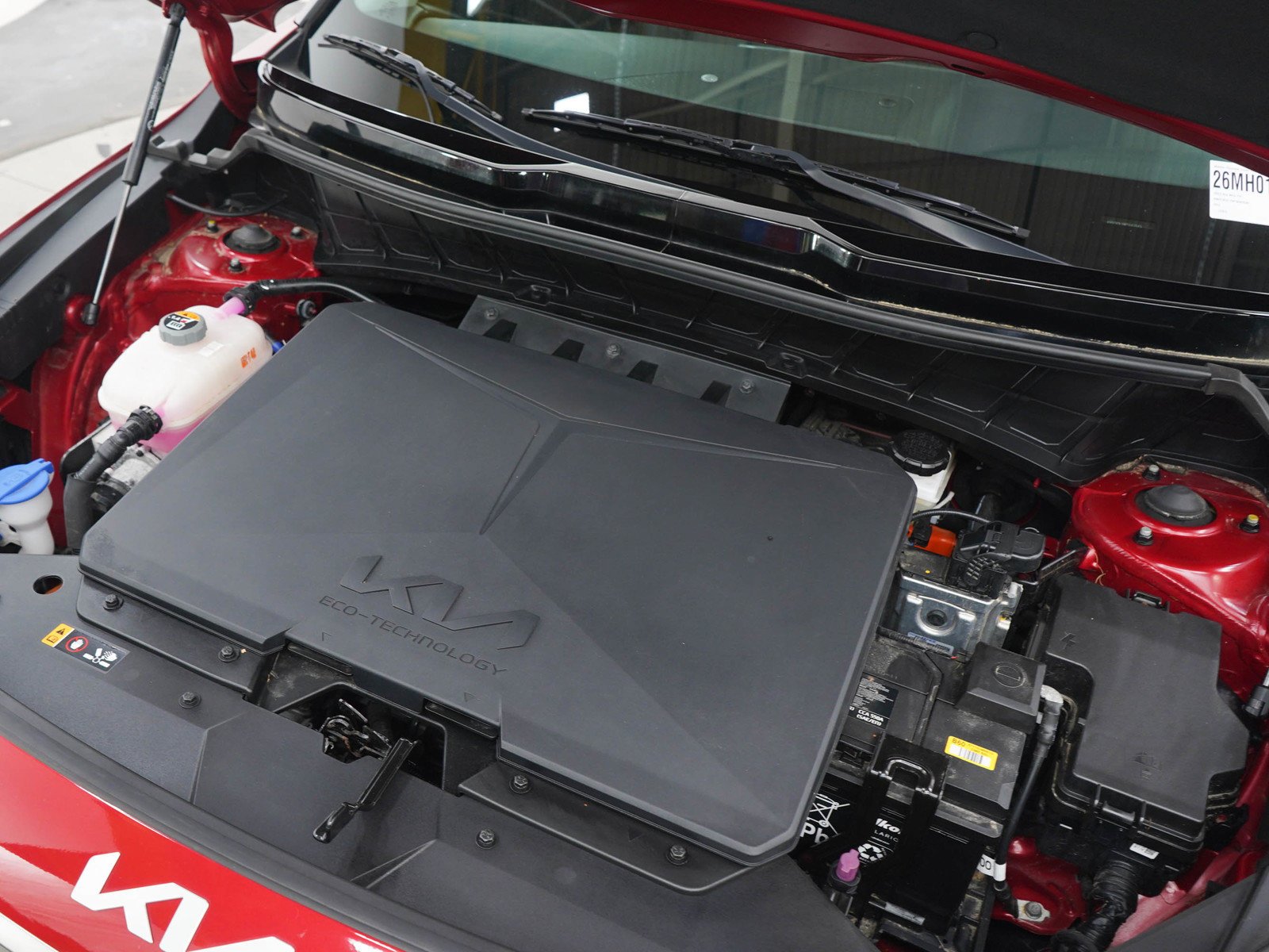 Used 2023 Runway Red Kia Wind image 31