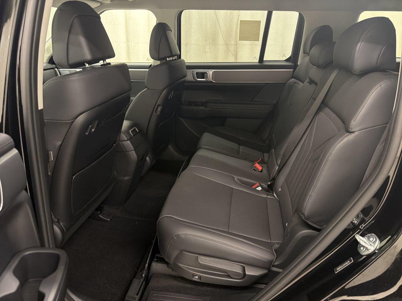 New 2027 Phantom Black Hyundai SEL image 18