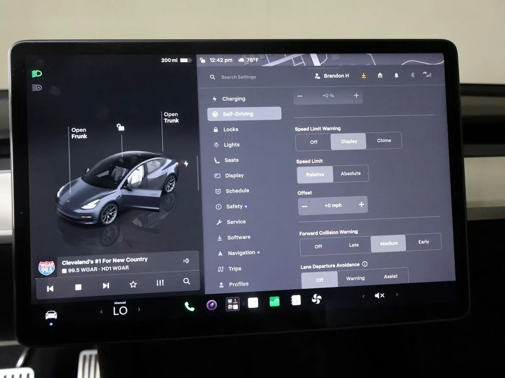 Used 2022 Silver Tesla Long Range image 48