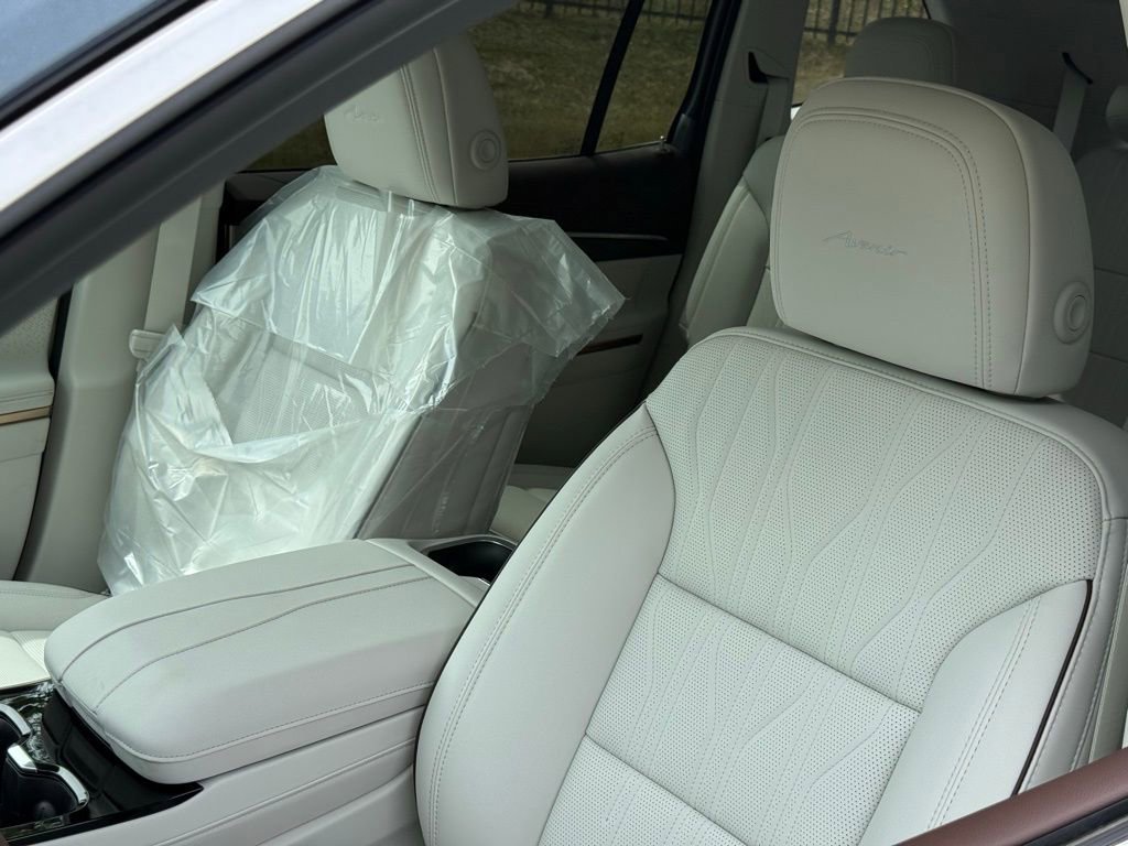 2026 Buick Enclave Avenir - Photo 15