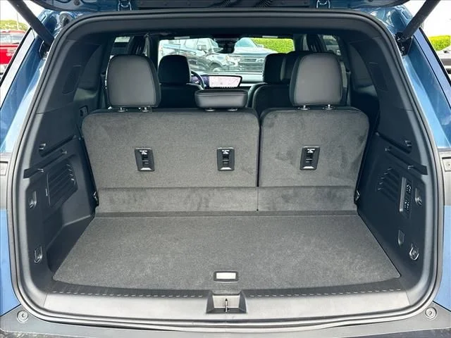 Used 2026 Blue Buick Preferred image 32