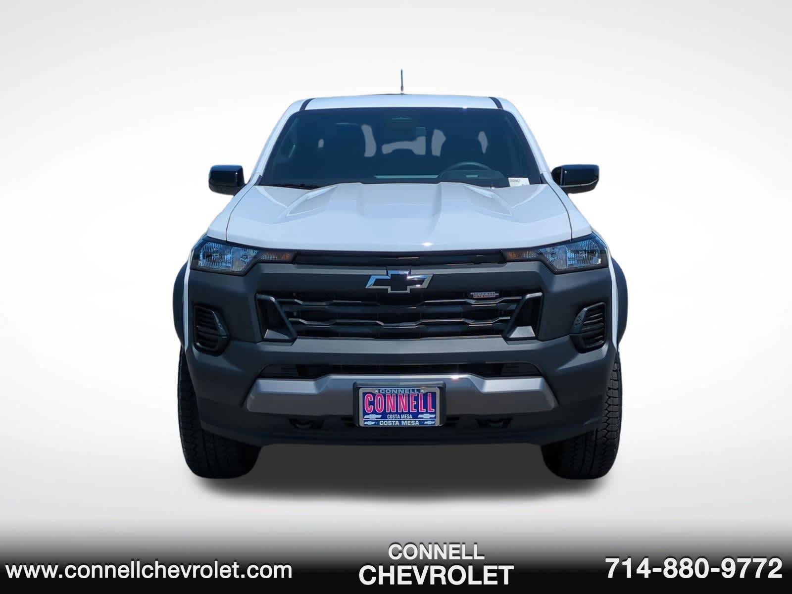 New 2026 Summit White Chevrolet Trail Boss image 2