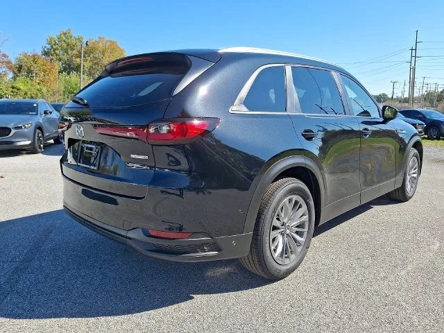 New 2026 Black Mazda 3.3 Turbo Select image 4