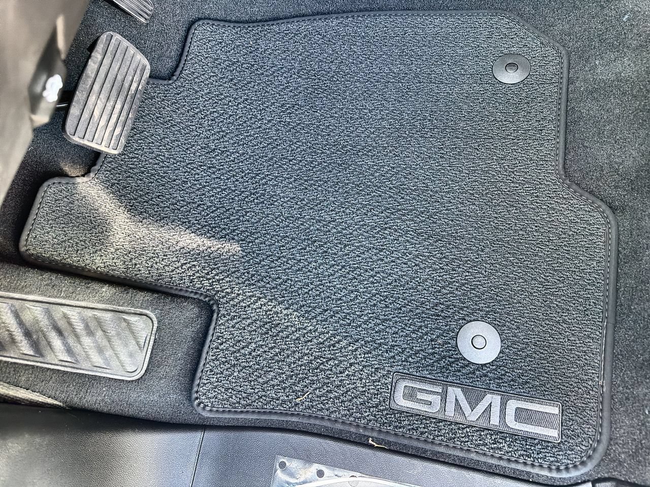 New 2026 Sterling Metallic GMC Denali image 30