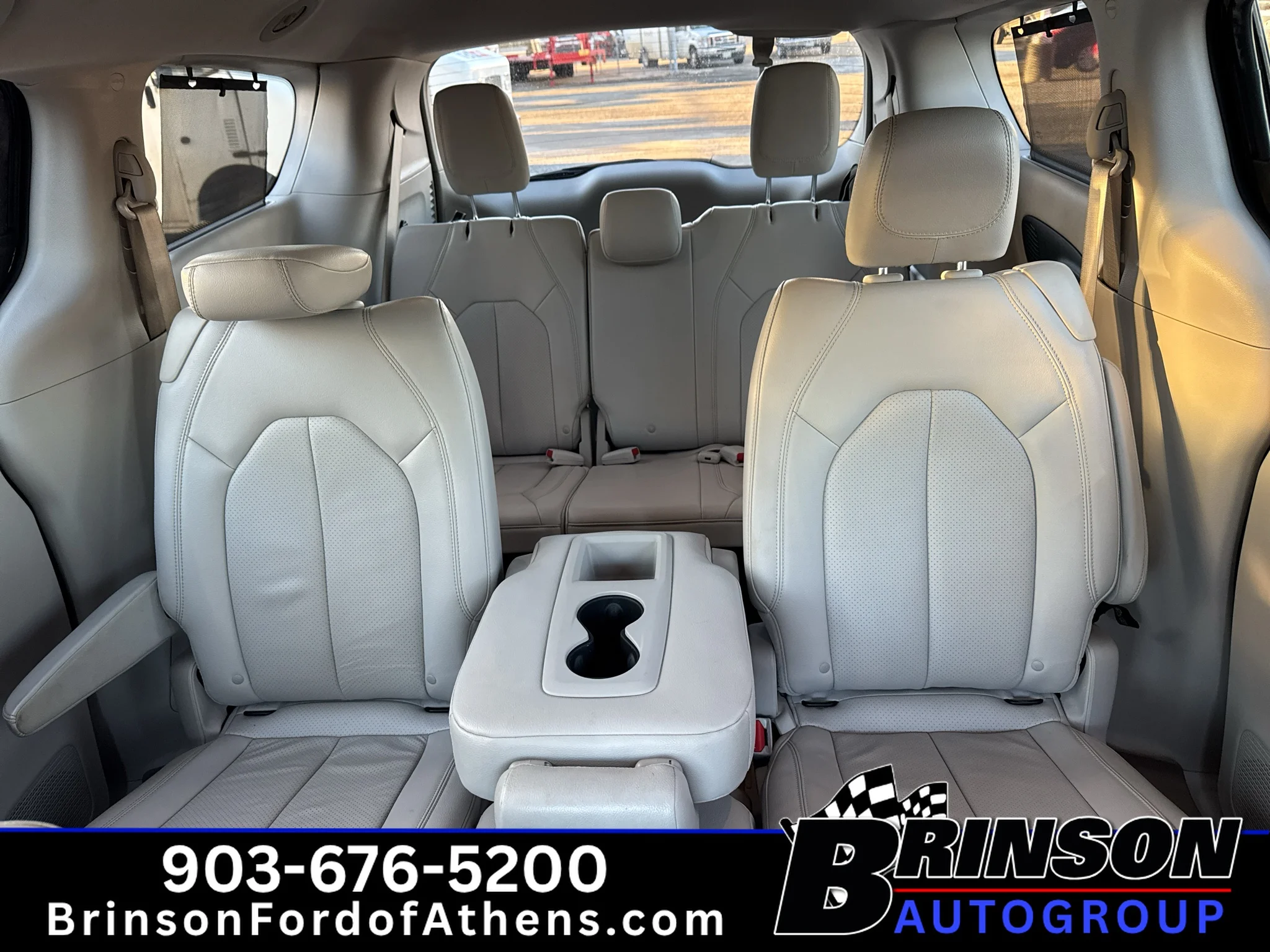 Used 2019 Brilliant Black Crystal Pearlcoat Chrysler Touring L Plus image 40
