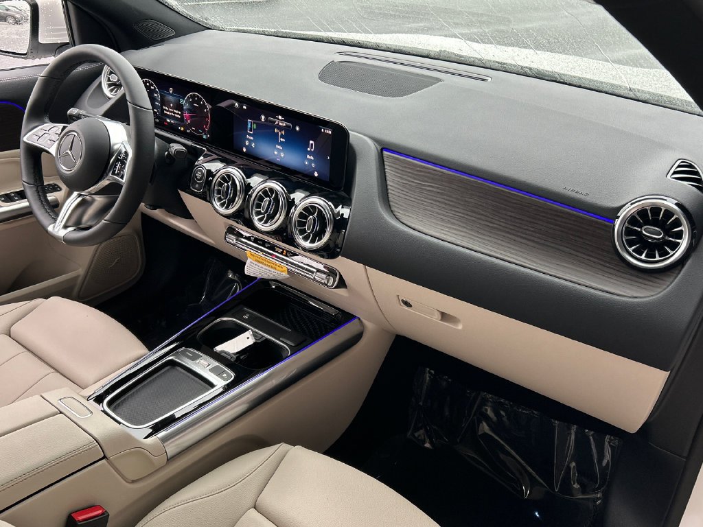 New 2026 Polar White Mercedes-Benz GLA 250 image 63