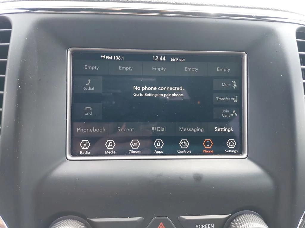Used 2020 Gray Jeep Laredo E image 21