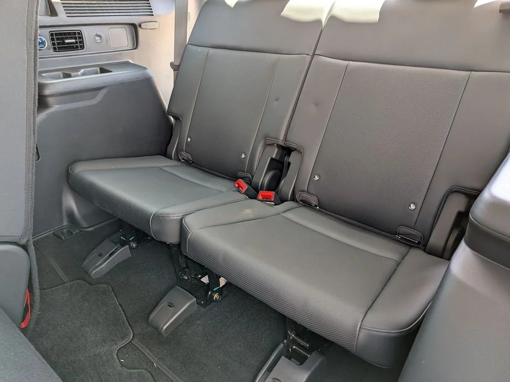 Used 2026 Black Hyundai SEL image 24
