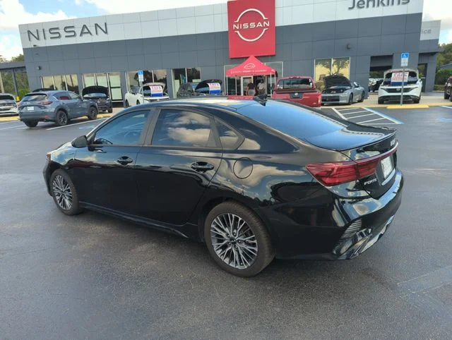 Used 2022 Black Kia GT-Line image 9