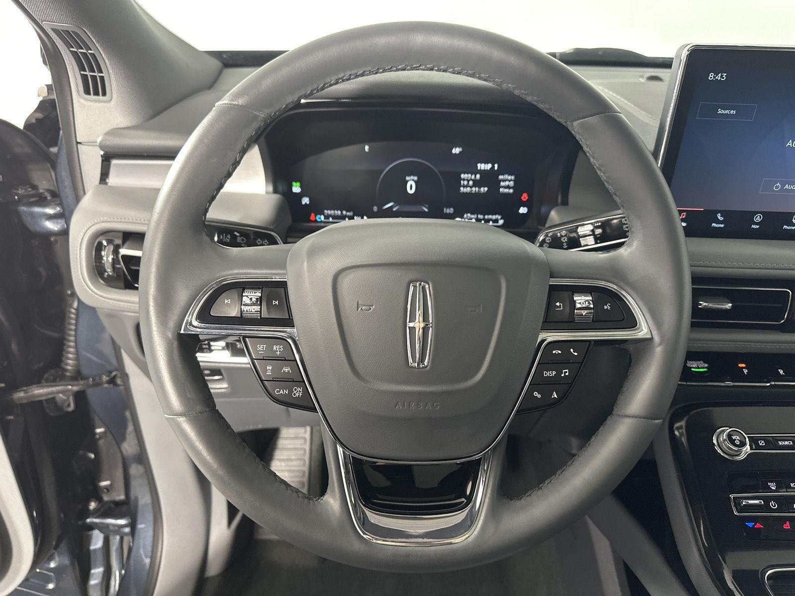 Used 2022 Flight Blue Lincoln Reserve image 11